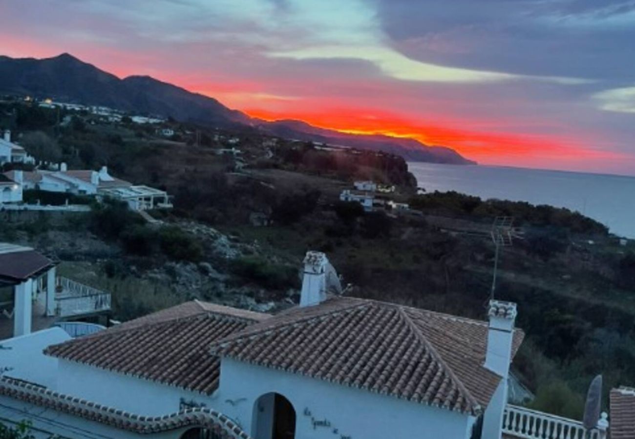 Stuga i Nerja - Las Conchas 11 House in Nerja