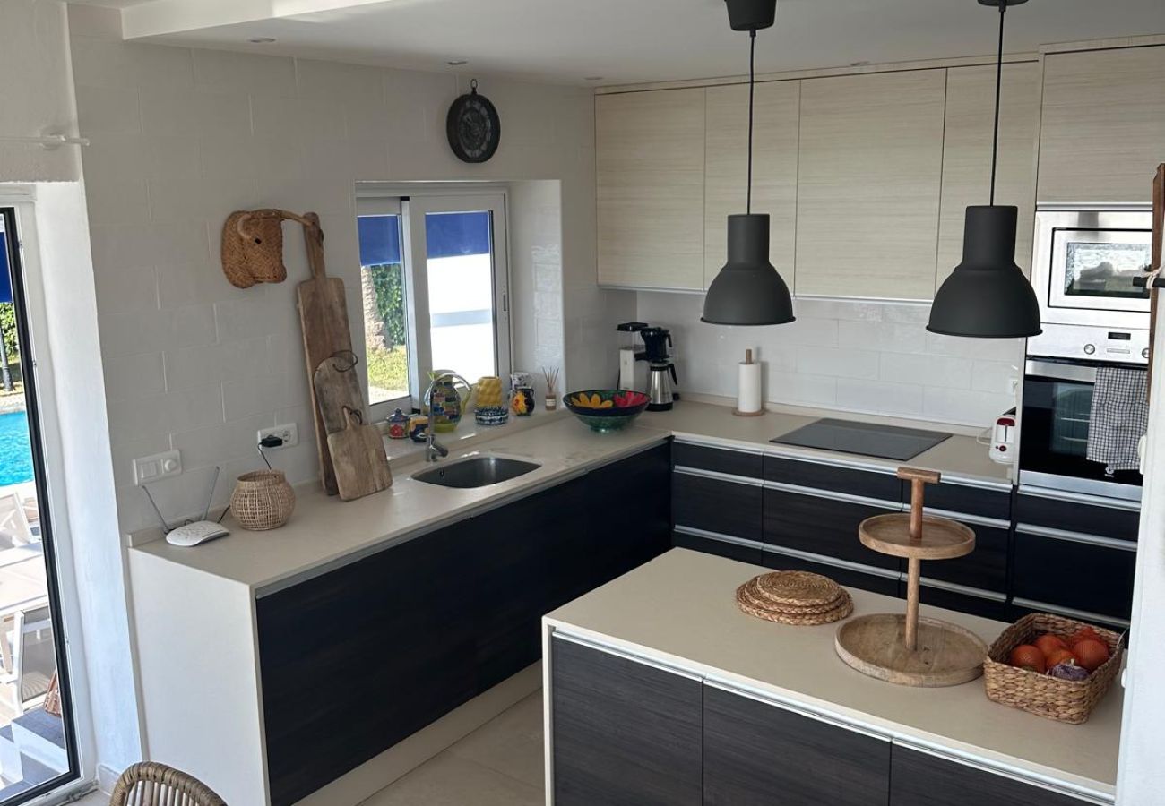 Stuga i Nerja - Las Conchas 11 House in Nerja