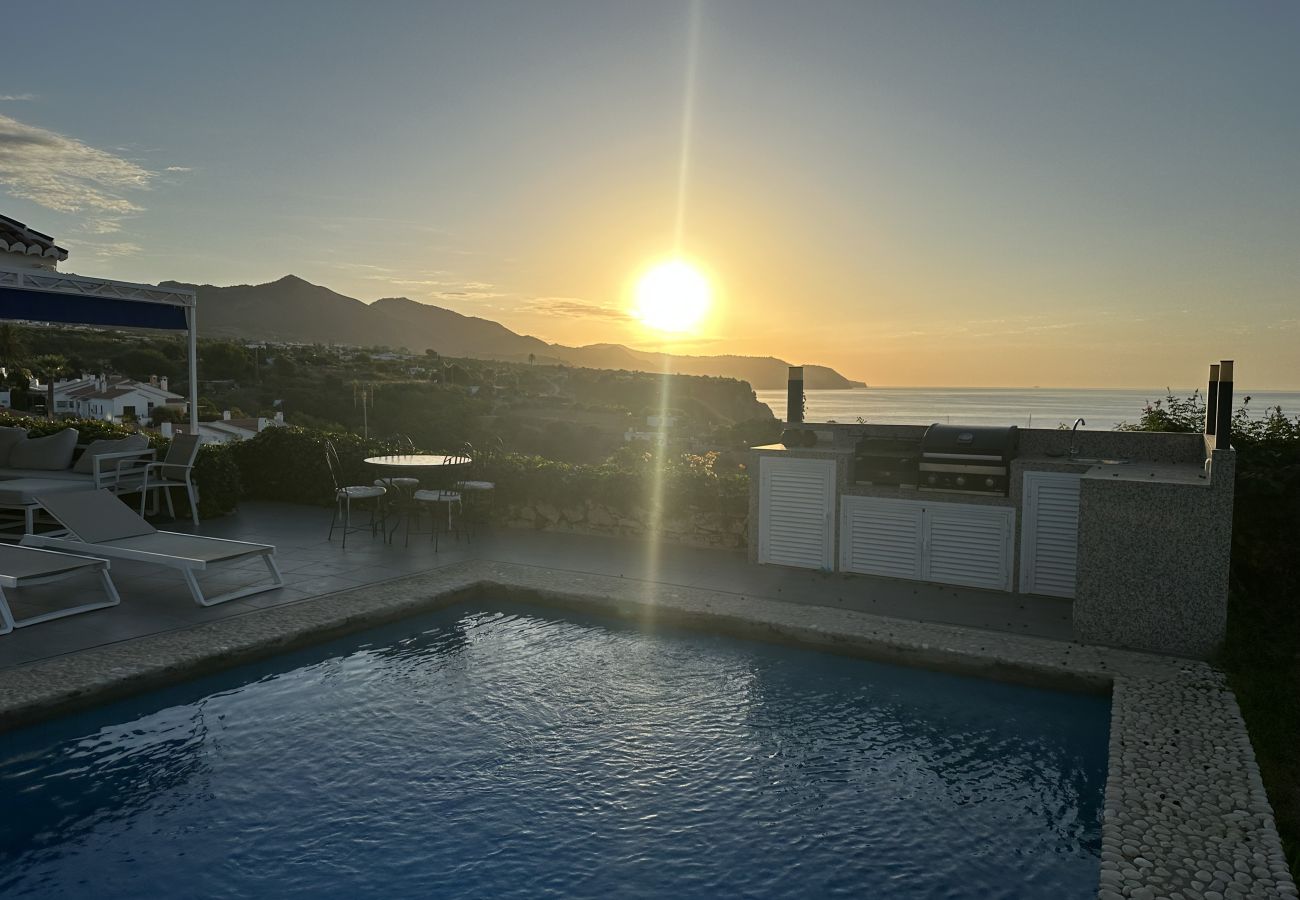 Stuga i Nerja - Las Conchas 11 House in Nerja