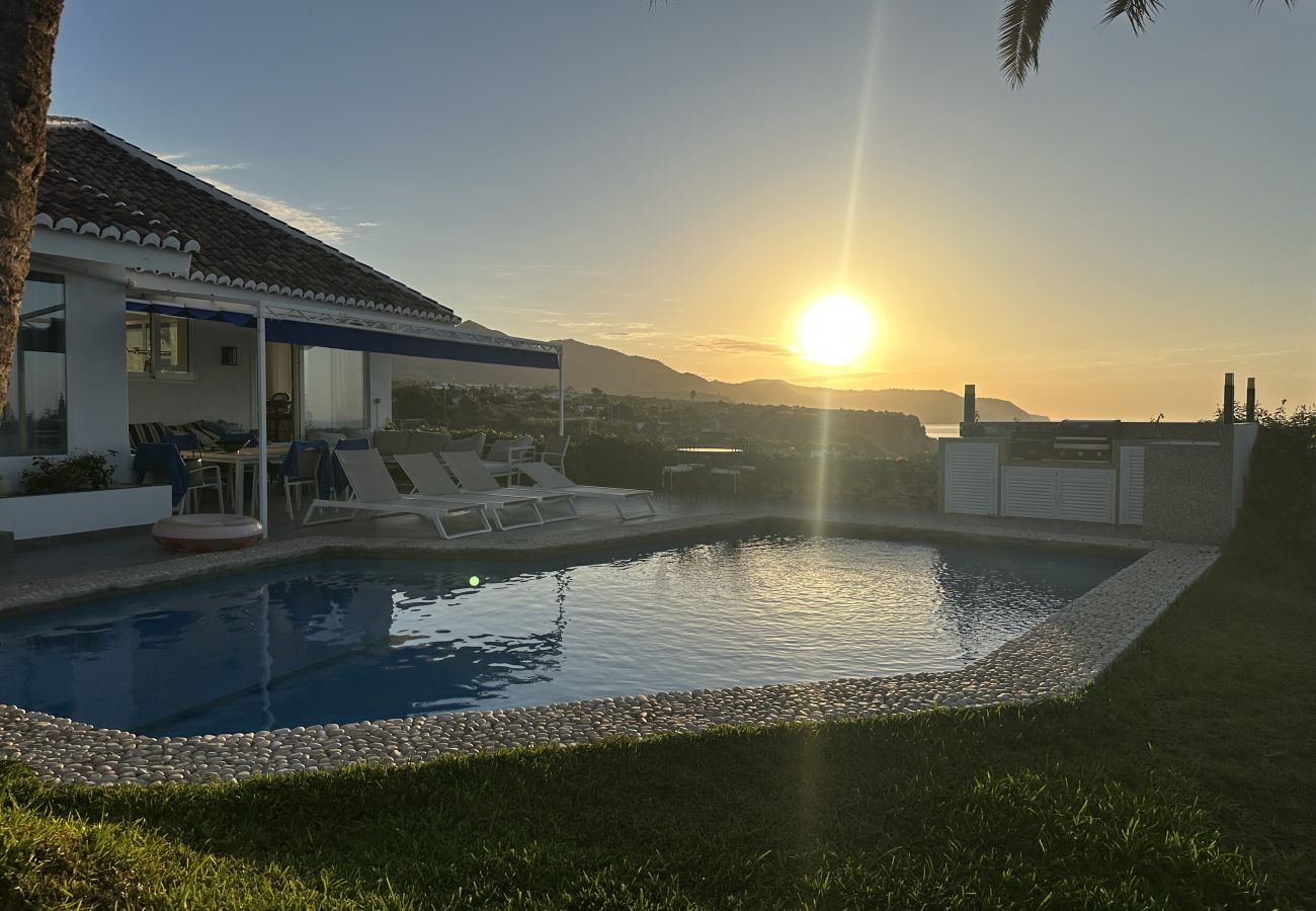Stuga i Nerja - Las Conchas 11 House in Nerja