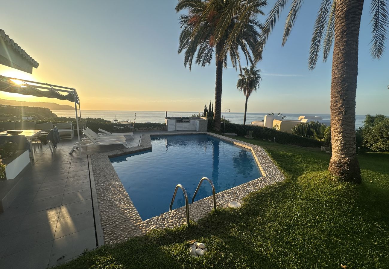 Stuga i Nerja - Las Conchas 11 House in Nerja